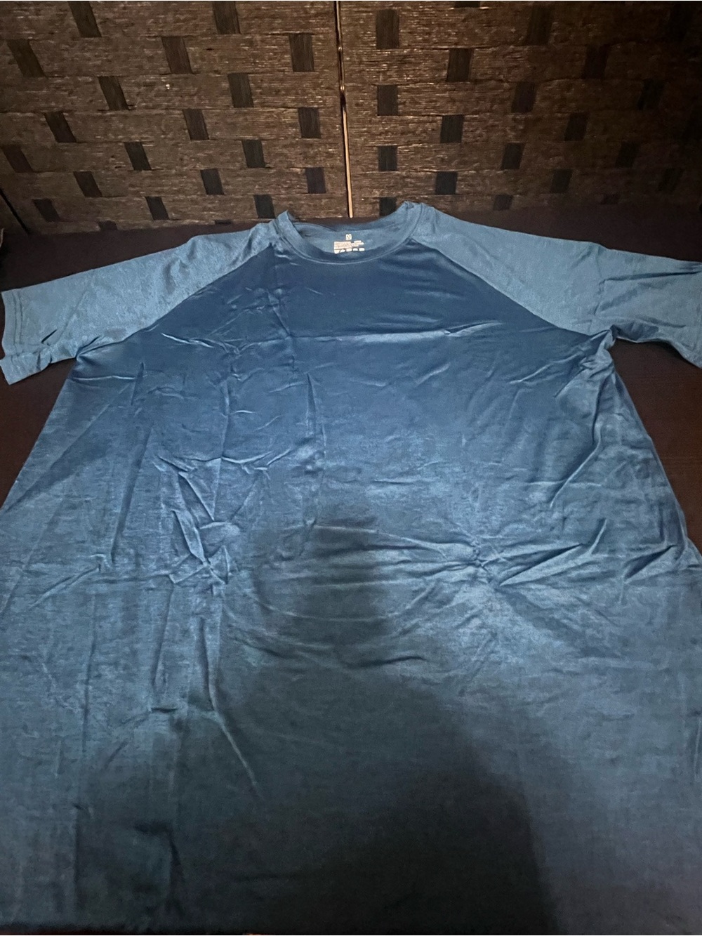 Men’s Royal Blue Athletic polyester t-shirt in size Medium